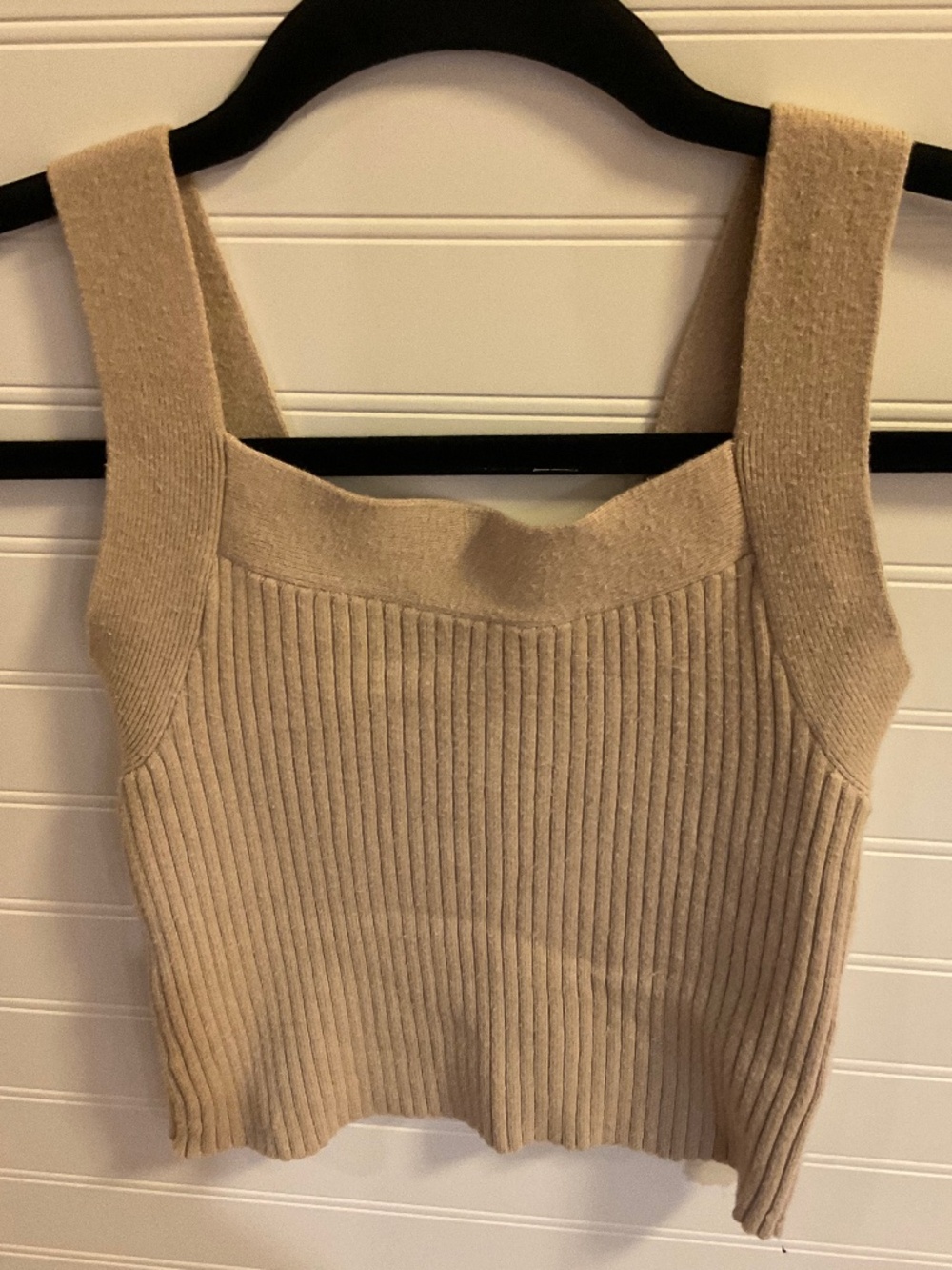 Abercrombie & Fitch Ribbed Knit Sweater Tank Top. Size: S.  Pre Owned